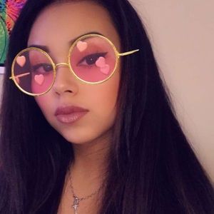 Meet your Posher, Yesenia